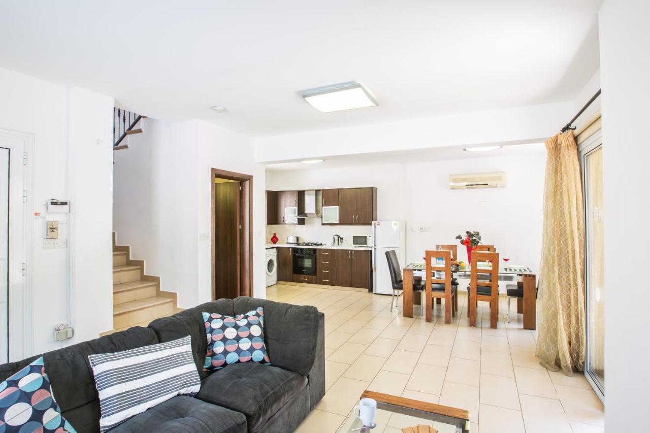Mylos Villas Protaras Exteriör bild